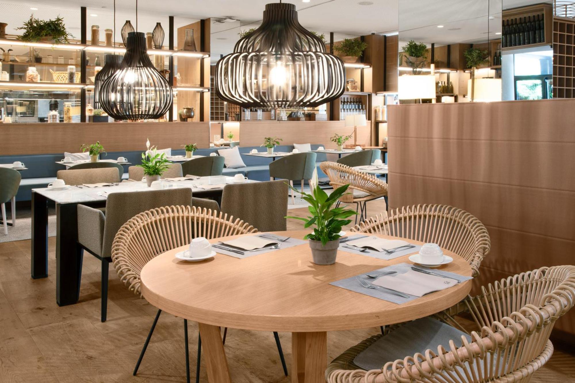 Melia Madrid Serrano Exterior photo